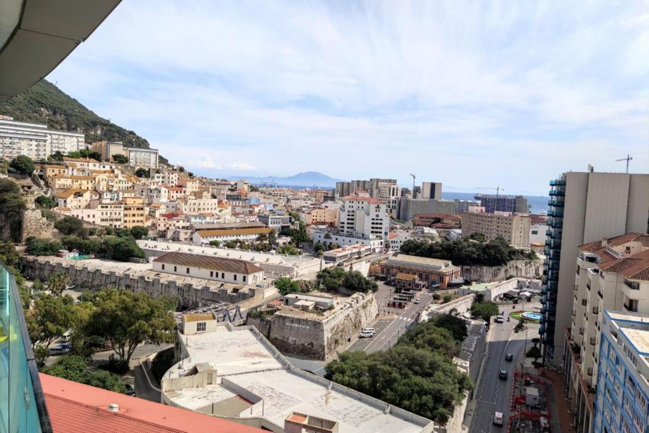 Seaside Serenity Oasis - High Floor - Stunning Views Gibraltar Luaran gambar