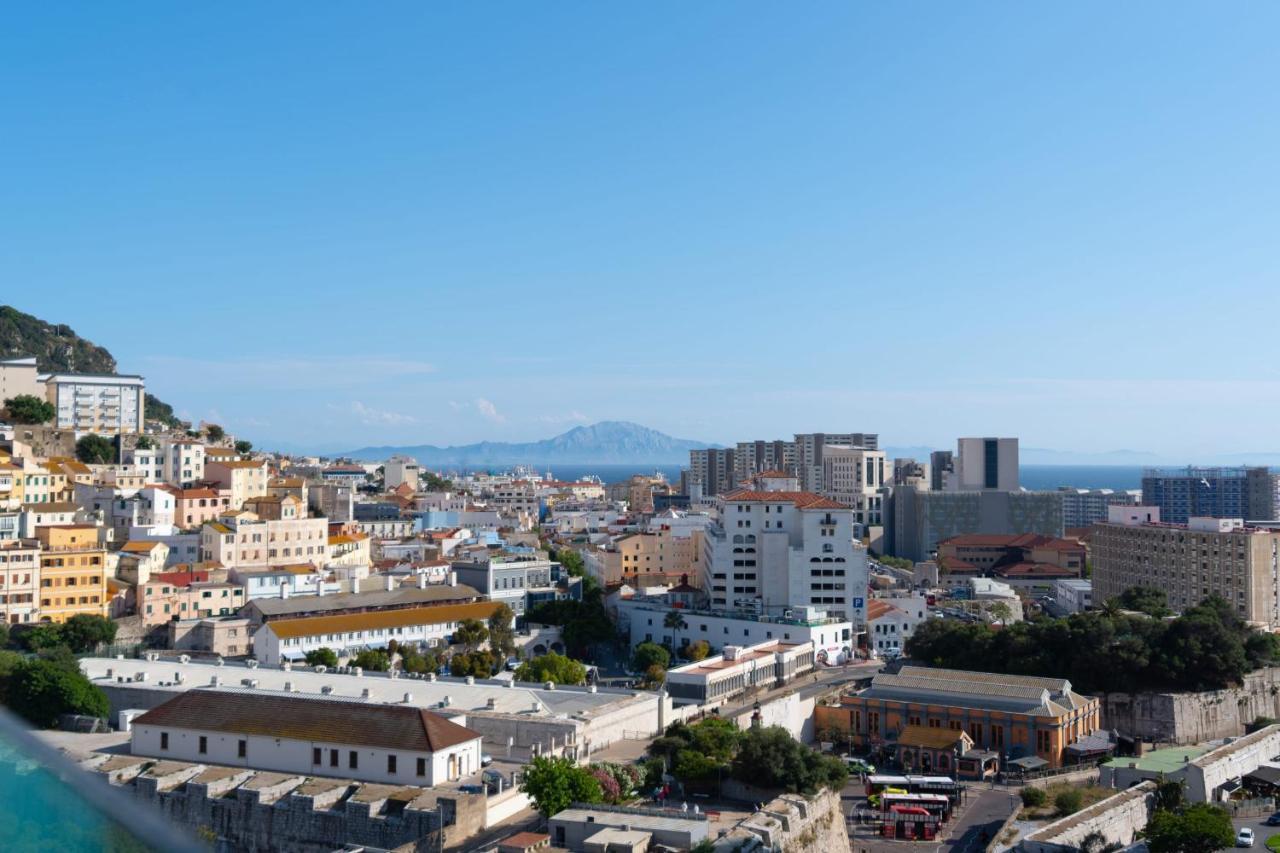 Seaside Serenity Oasis - High Floor - Stunning Views Gibraltar Luaran gambar