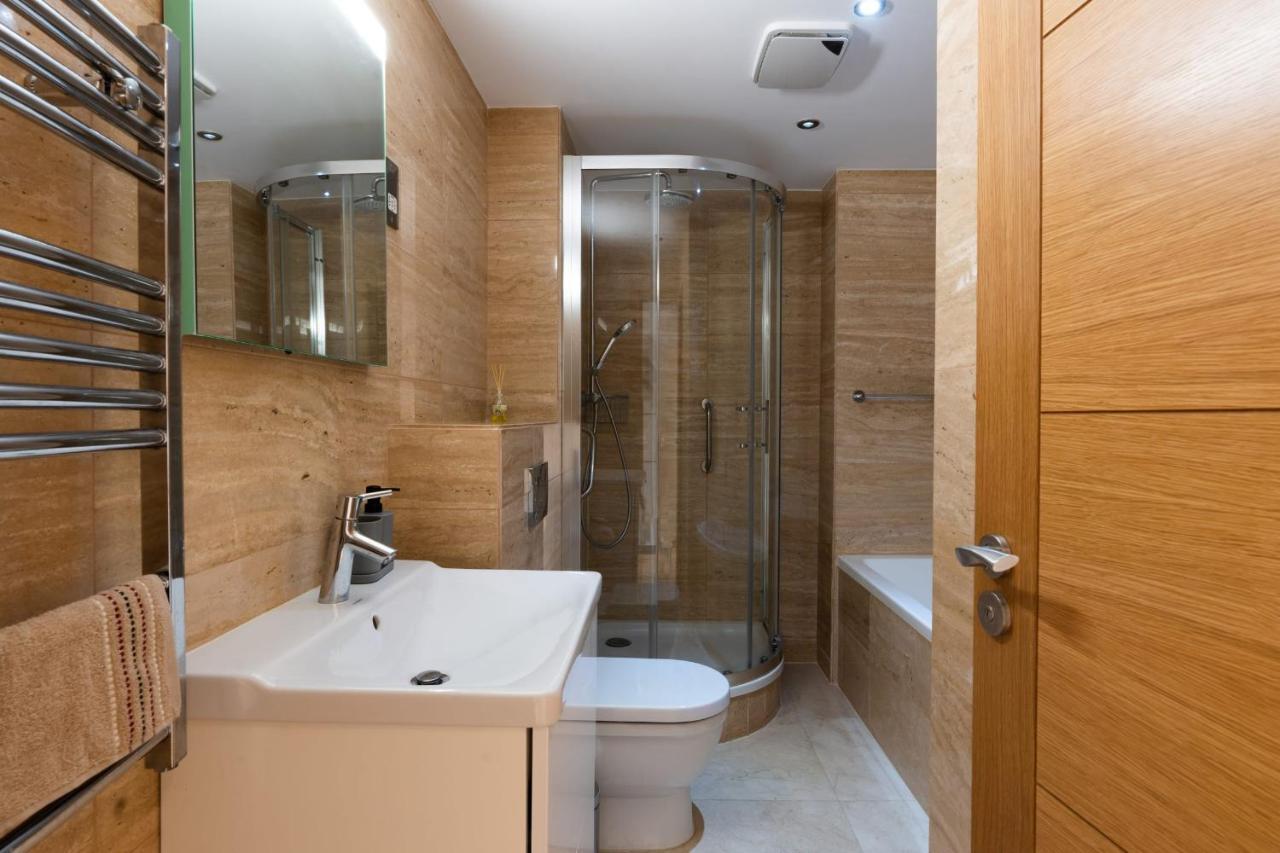 Seaside Serenity Oasis - High Floor - Stunning Views Gibraltar Luaran gambar